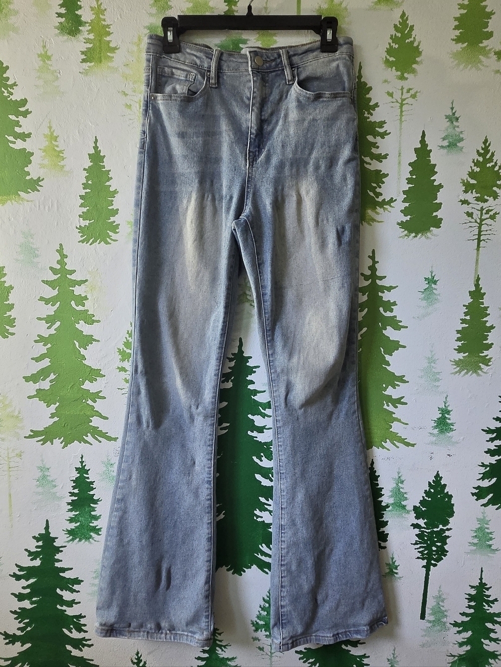 Fashion Nova Light Blue Flared Jeans - Mid-Rise Wide Leg